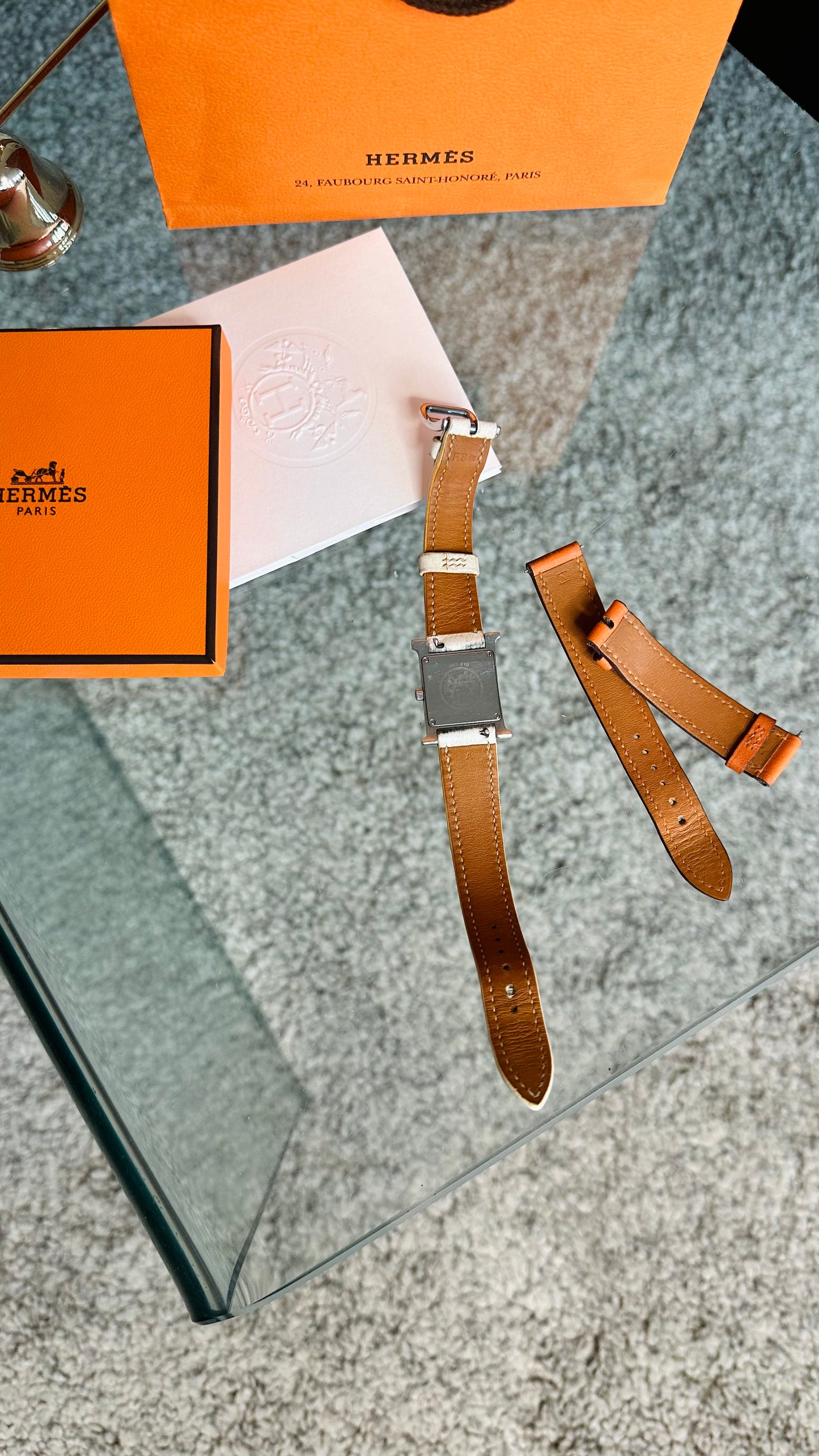 Montre Heure H de HERMÈS (avec 2 bracelets) - Les Choses Particulières