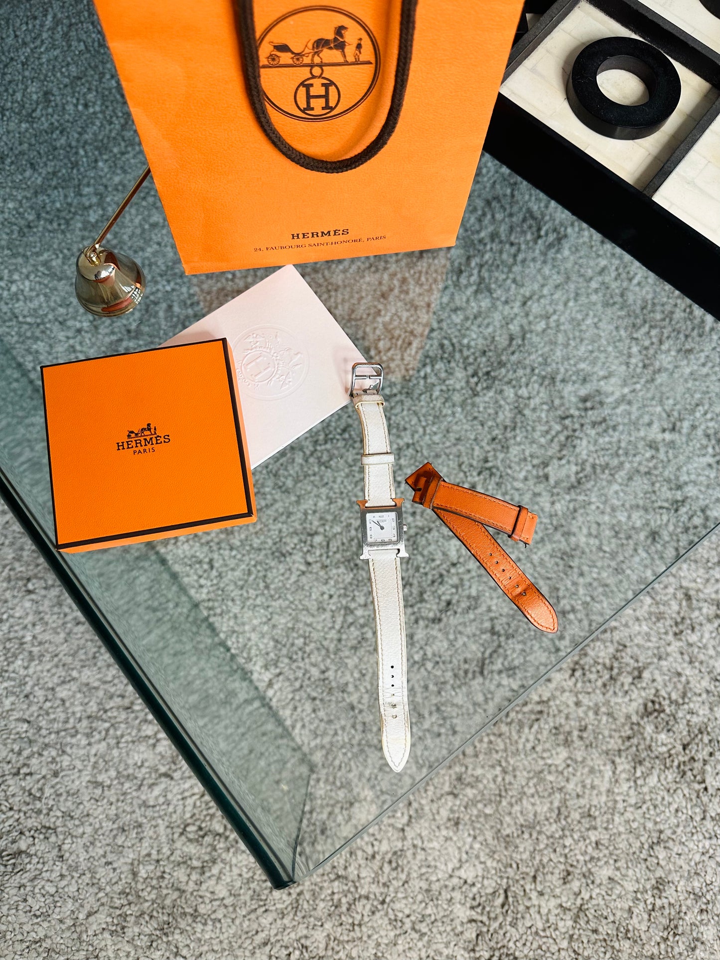 Montre Heure H de HERMÈS (avec 2 bracelets) - Les Choses Particulières