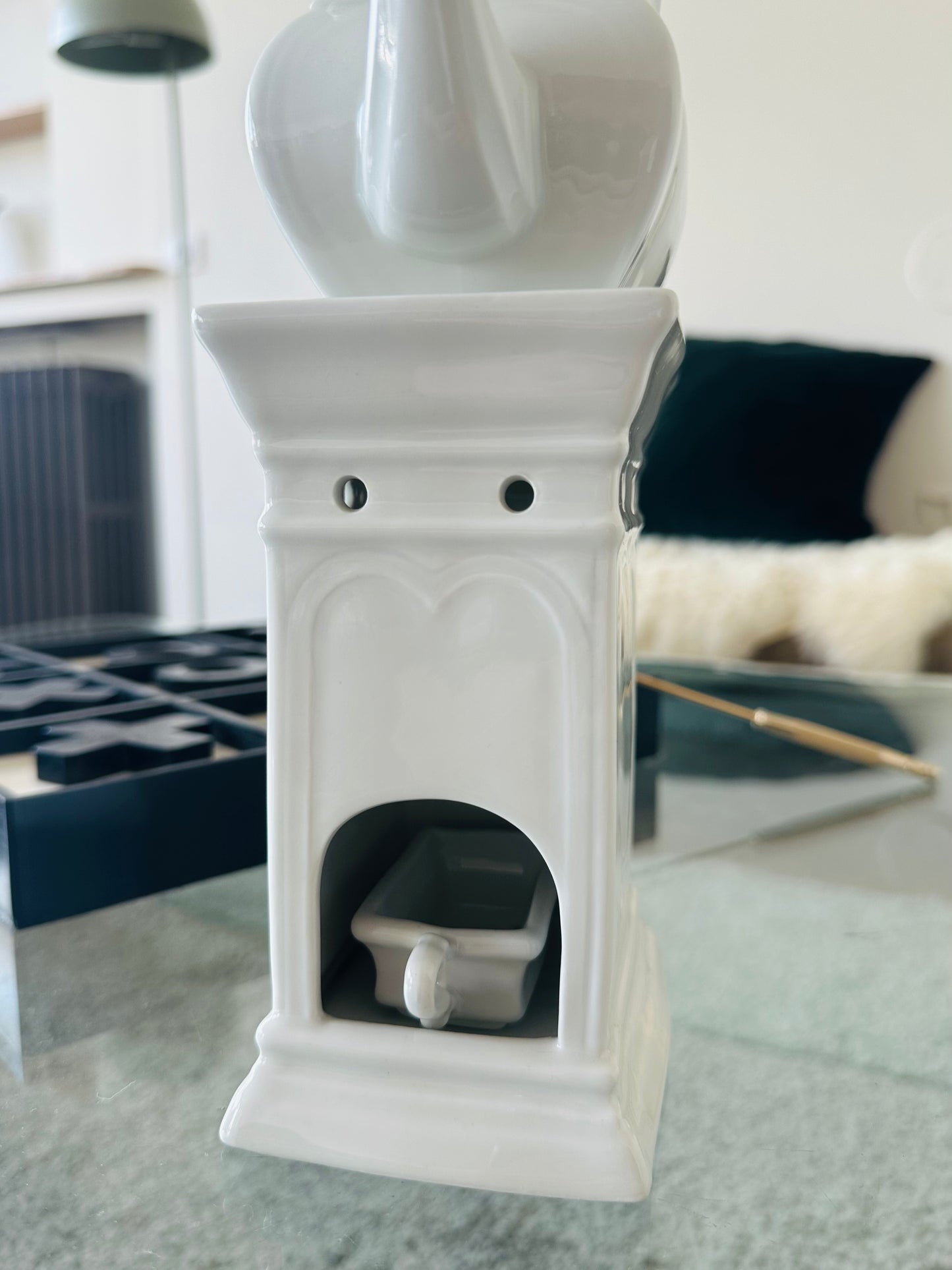 Tisanière en porcelaine blanche - Les Choses Particulières