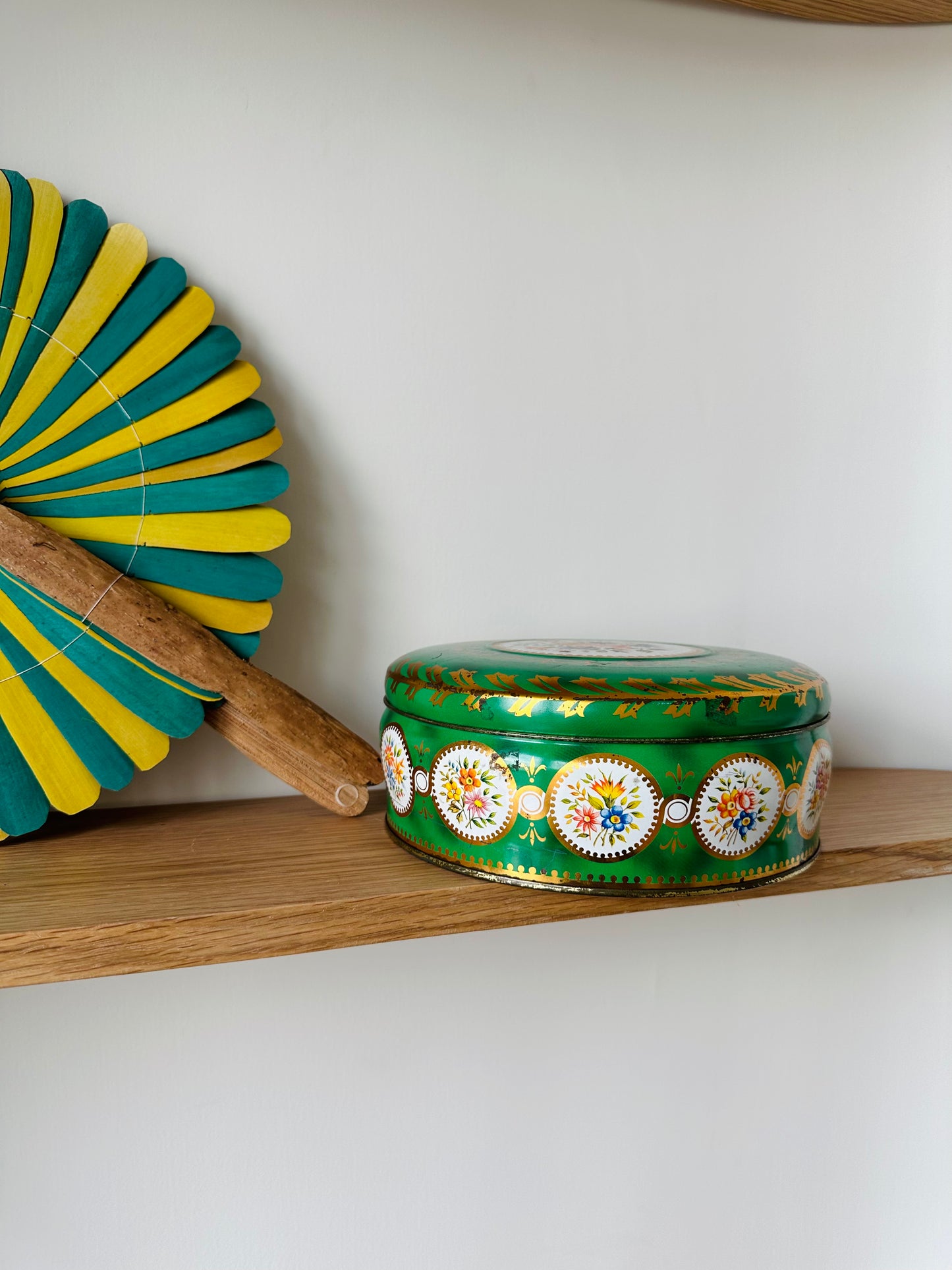 Boîte ronde en métal vintage - Les Choses Particulières