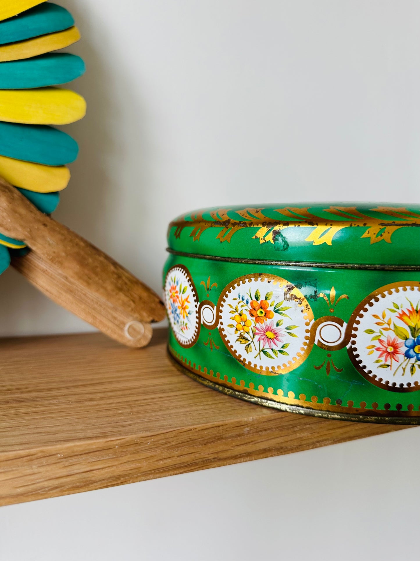 Boîte ronde en métal vintage - Les Choses Particulières