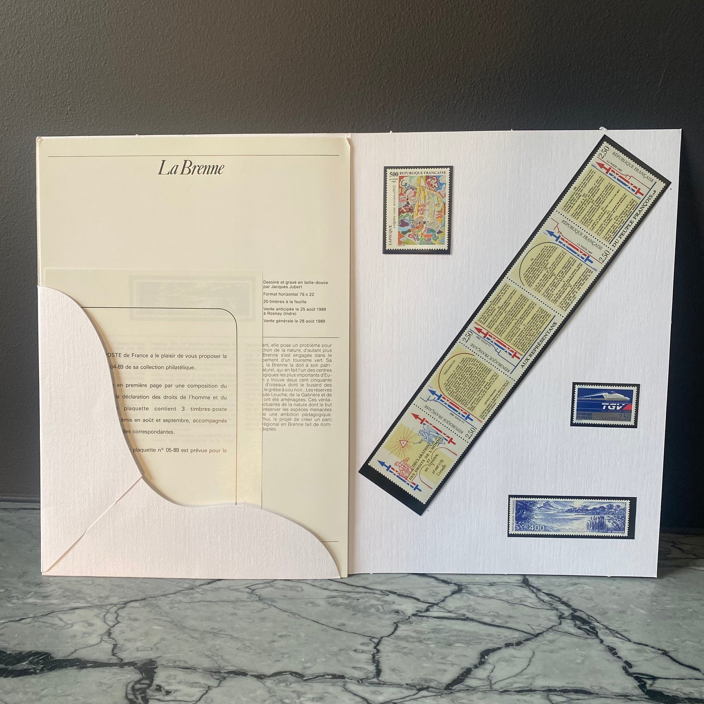 Lot de Collection Philatélique de la Poste de France - Les Choses Particulières