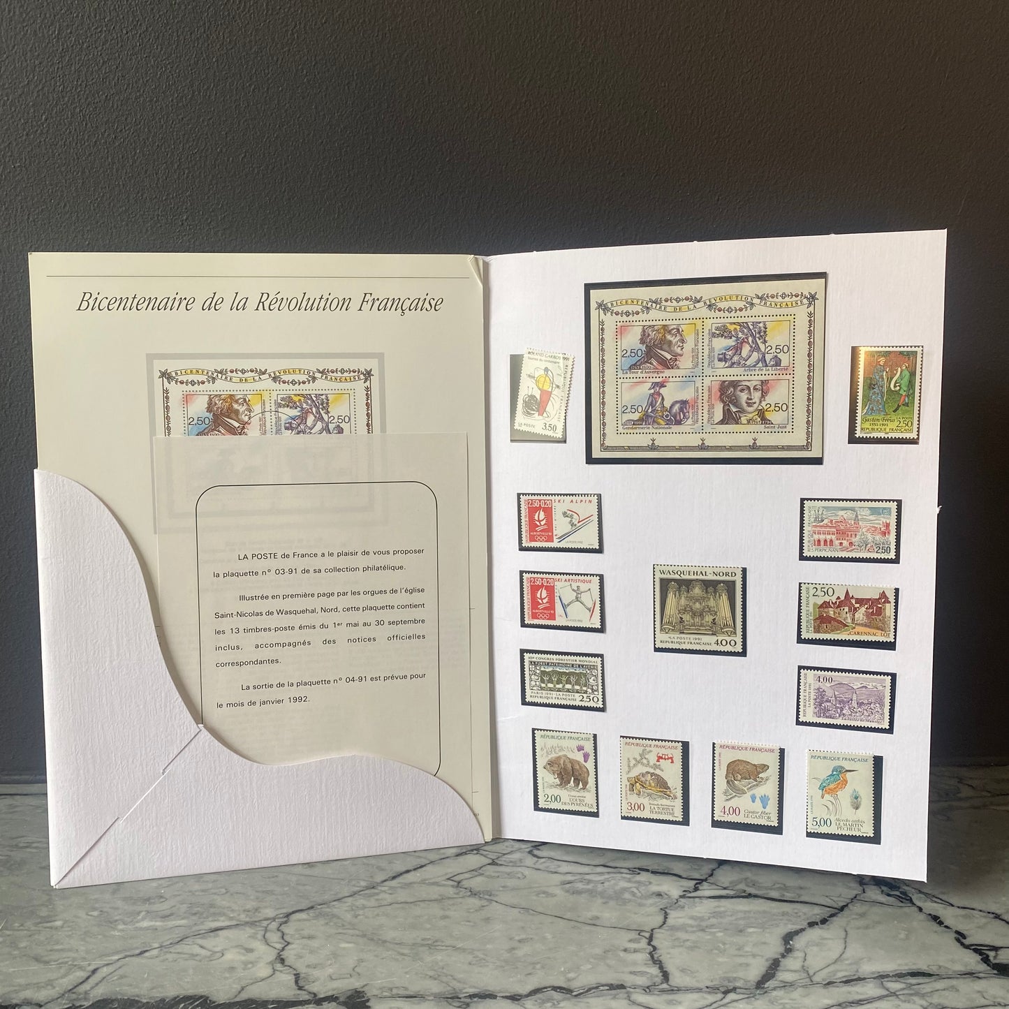 Lot de Collection Philatélique de la Poste de France - Les Choses Particulières
