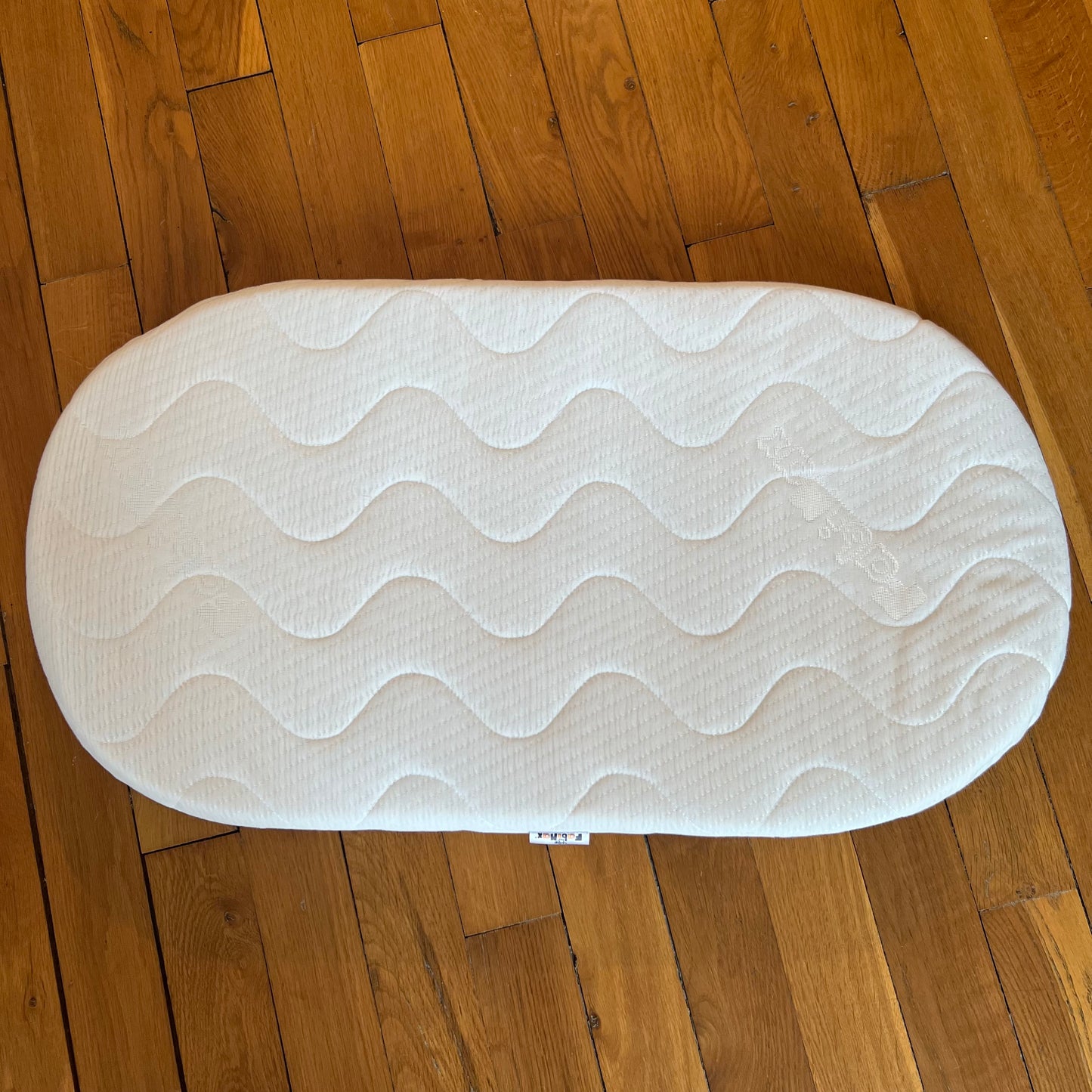 Lit bébé suspendu en macramé + matelas - Les Choses Particulières