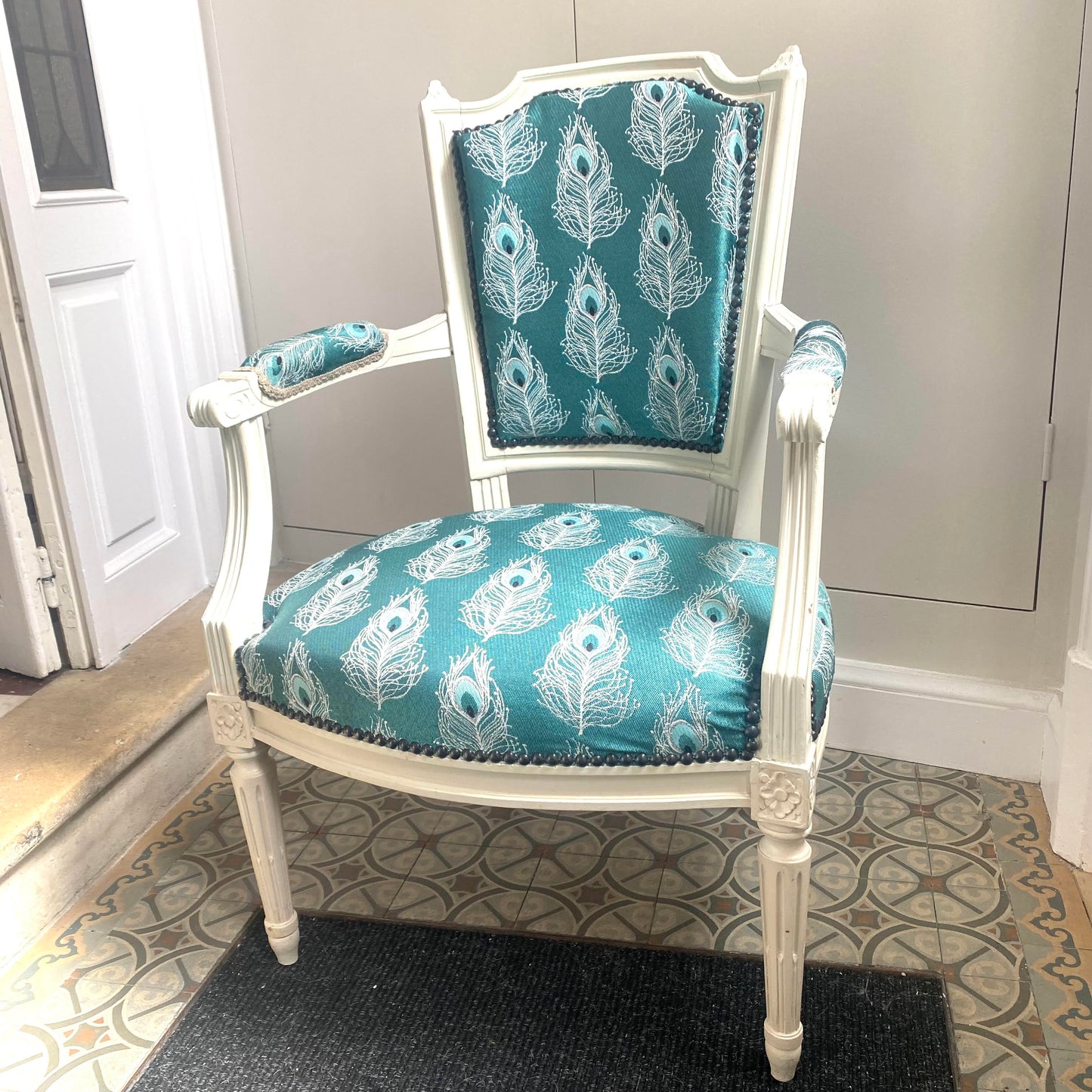 Fauteuil cabriolet Louis XVI - Les Choses Particulières