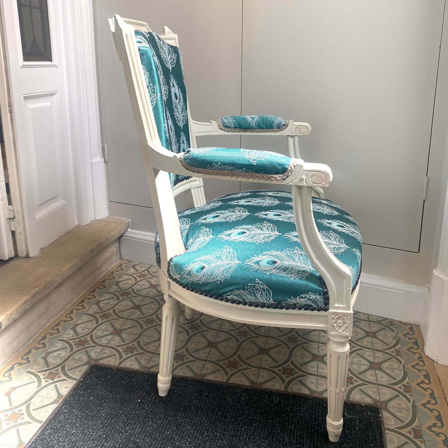 Fauteuil cabriolet Louis XVI - Les Choses Particulières