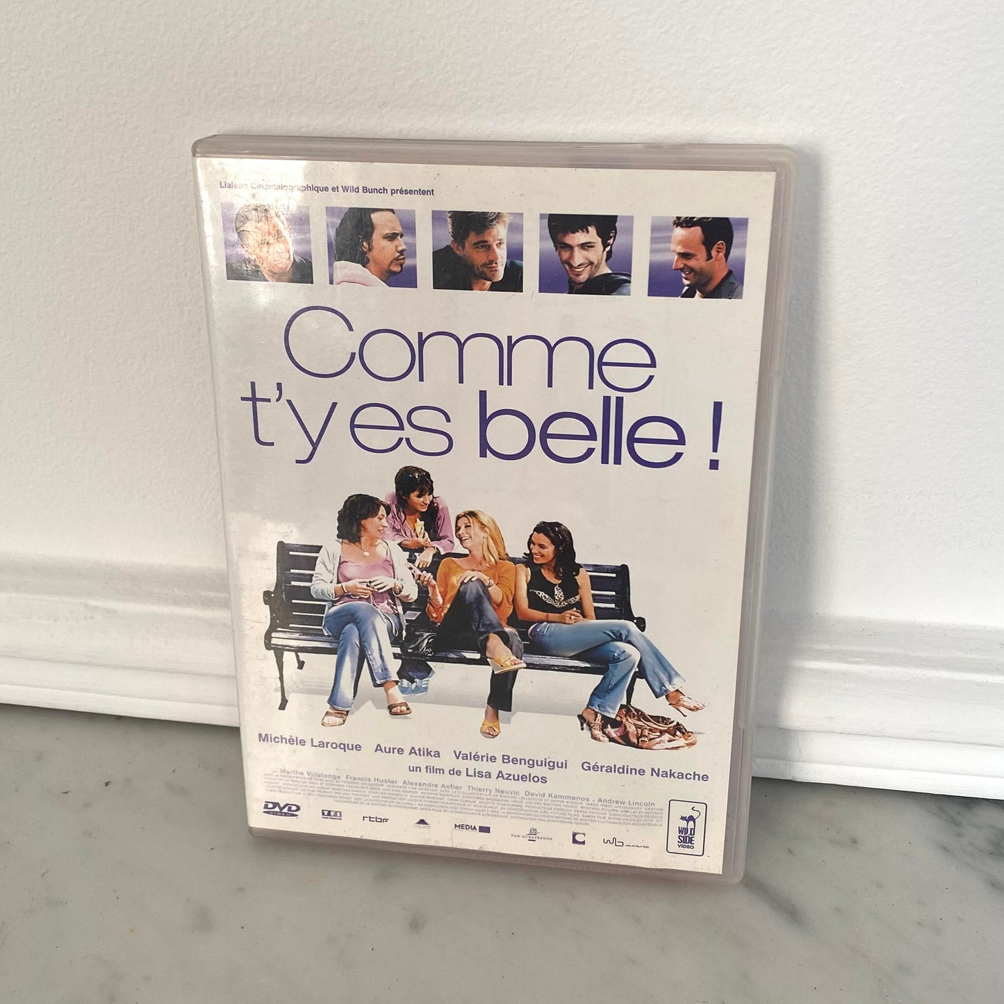 Lot de 2 DVD : Les petits mouchoirs et Comme t'y es belle - Les Choses Particulières